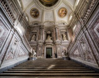 reggia_caserta_scalone_2.jpg